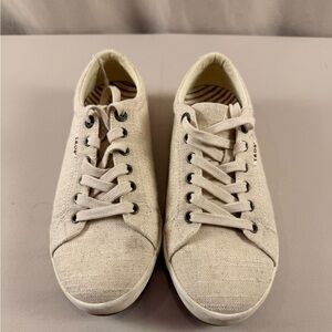 Taos Casual Beige Canvas Sneakers